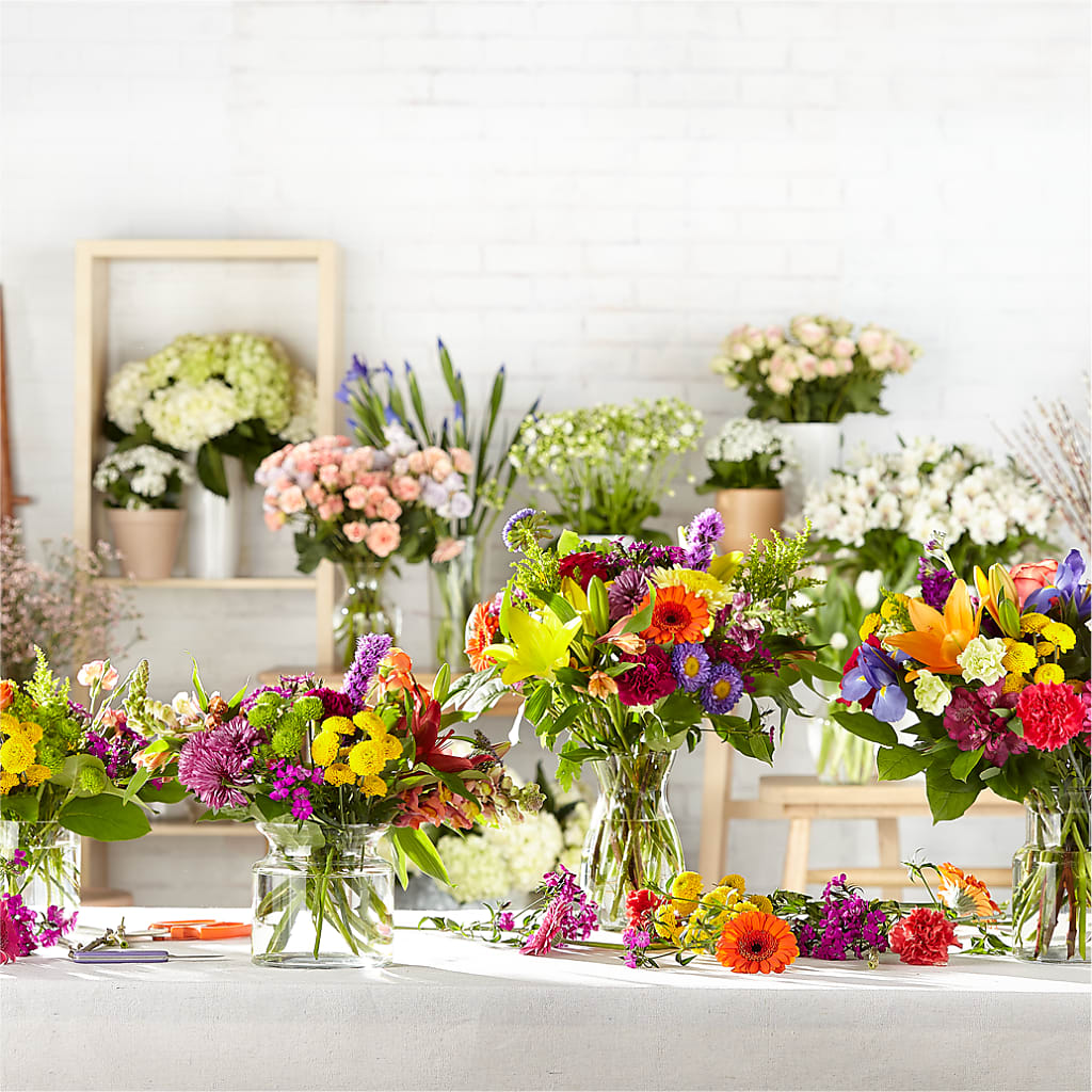 Bold & Bright – A Florist Original – De Voe Floral, Lena IL