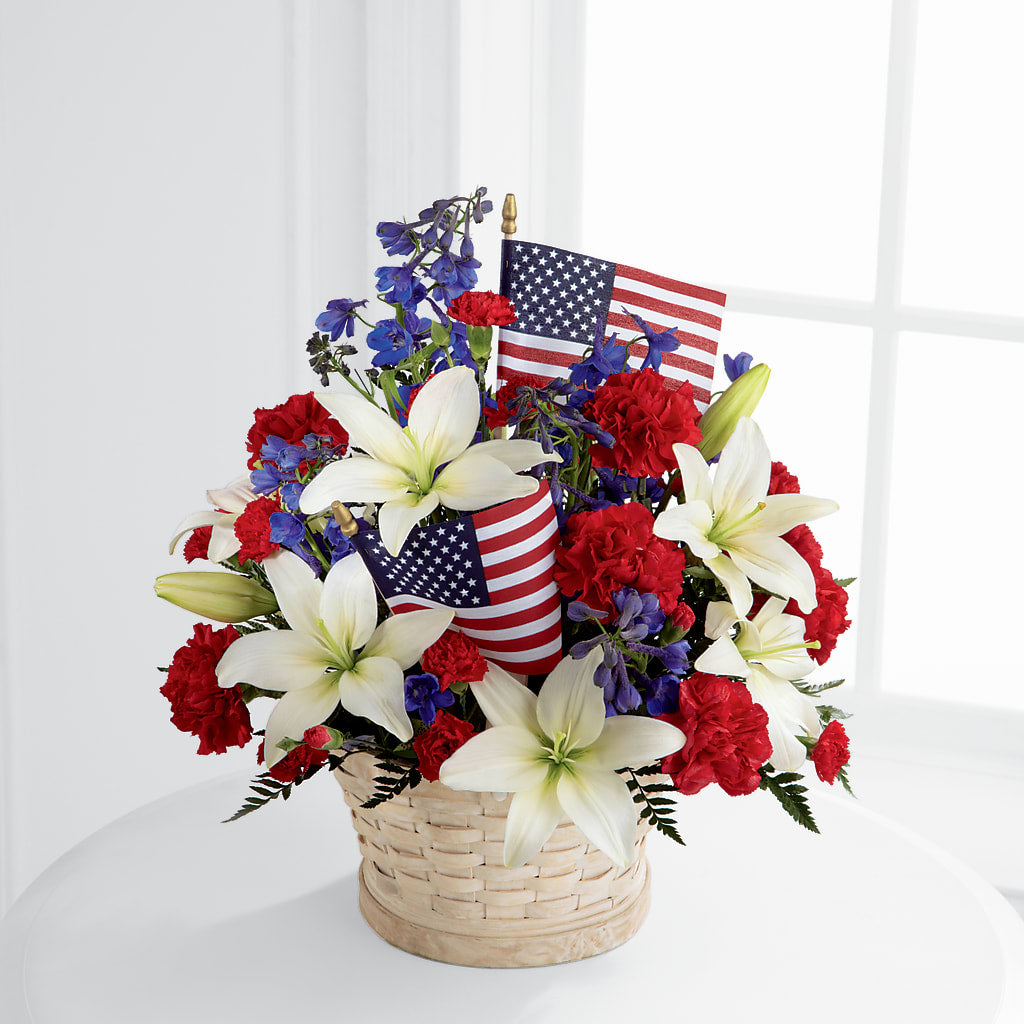 American Glory Bouquet – De Voe Floral, Lena IL