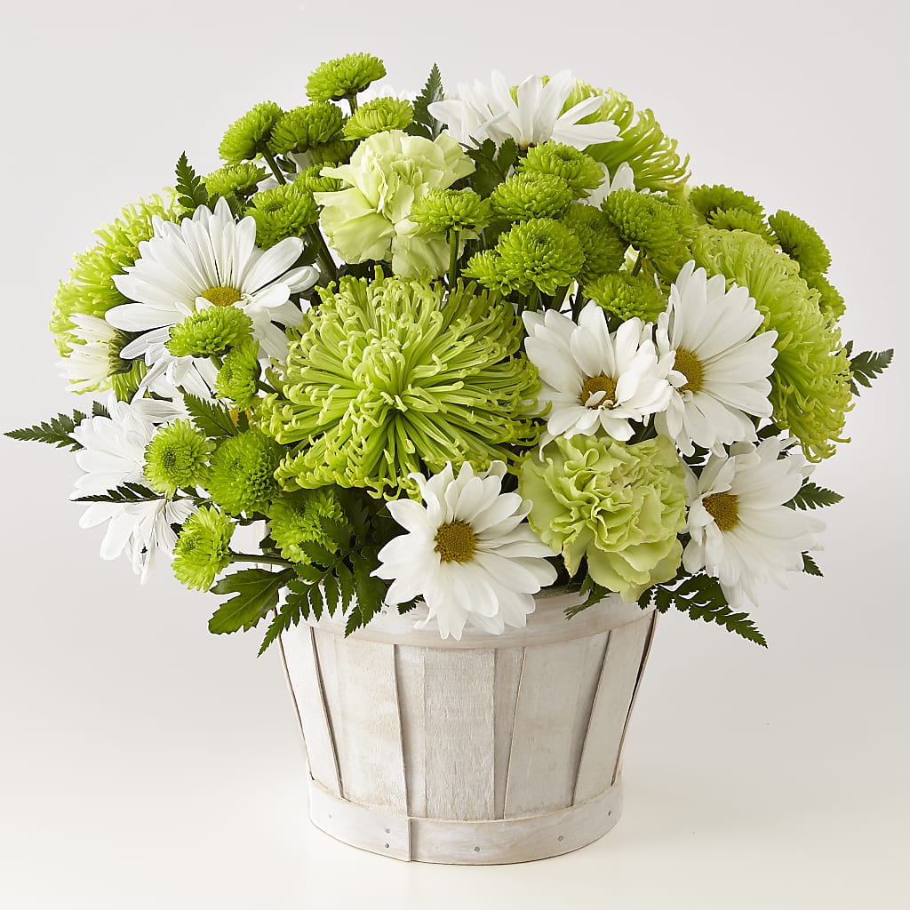 Lucky Charm Basket (Standard) – De Voe Floral, Lena IL