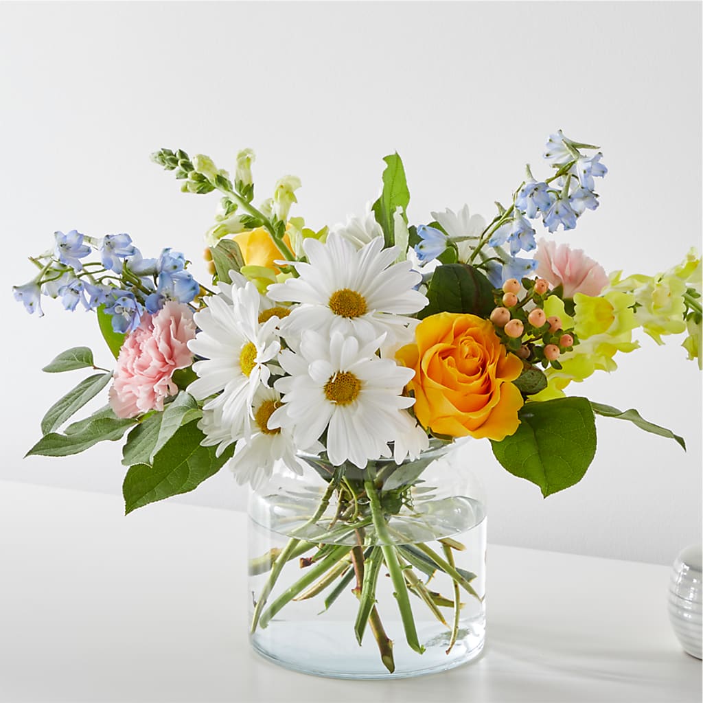 Sun Salutation Bouquet – De Voe Floral, Lena IL