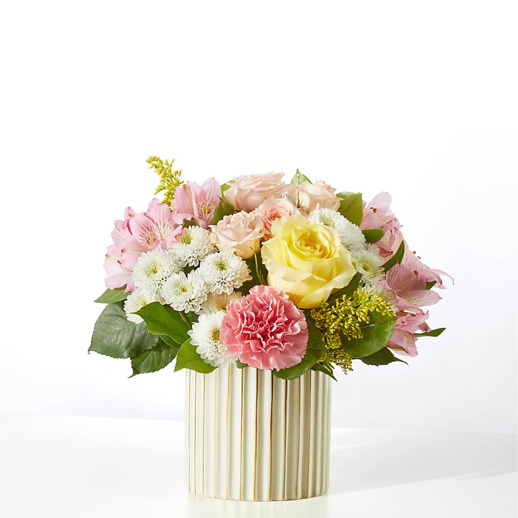 Watercolors Bouquet – De Voe Floral, Lena IL