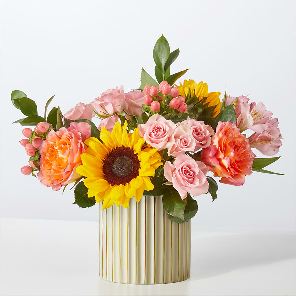 Sun's Out Bouquet – De Voe Floral, Lena IL