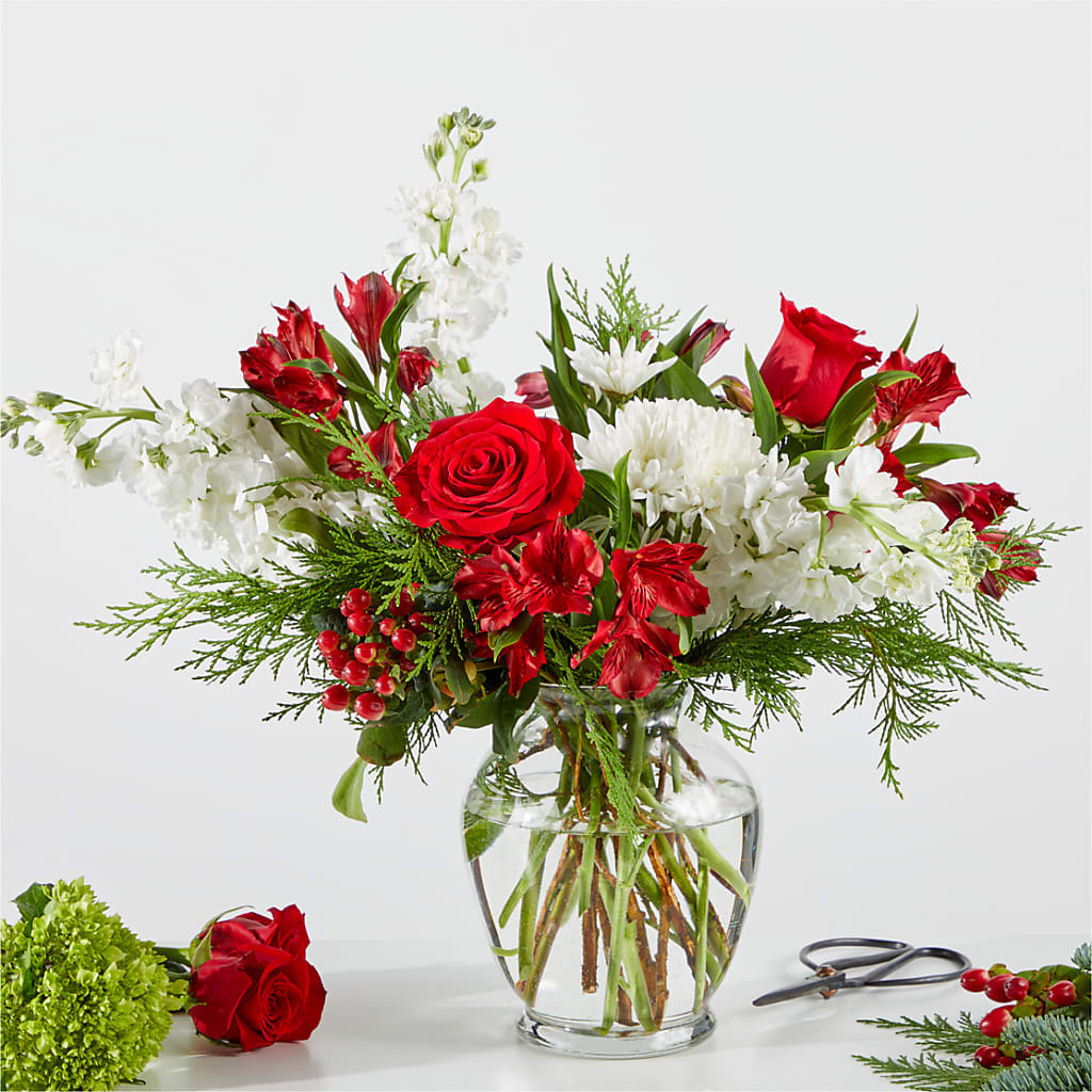 Merry Moment Bouquet – A Florist Original – De Voe Floral, Lena IL