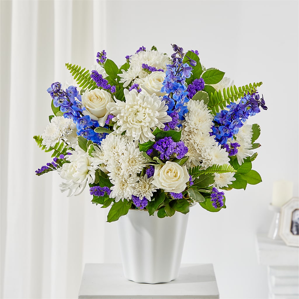 Hold Dear Tabletop Basket – De Voe Floral, Lena IL
