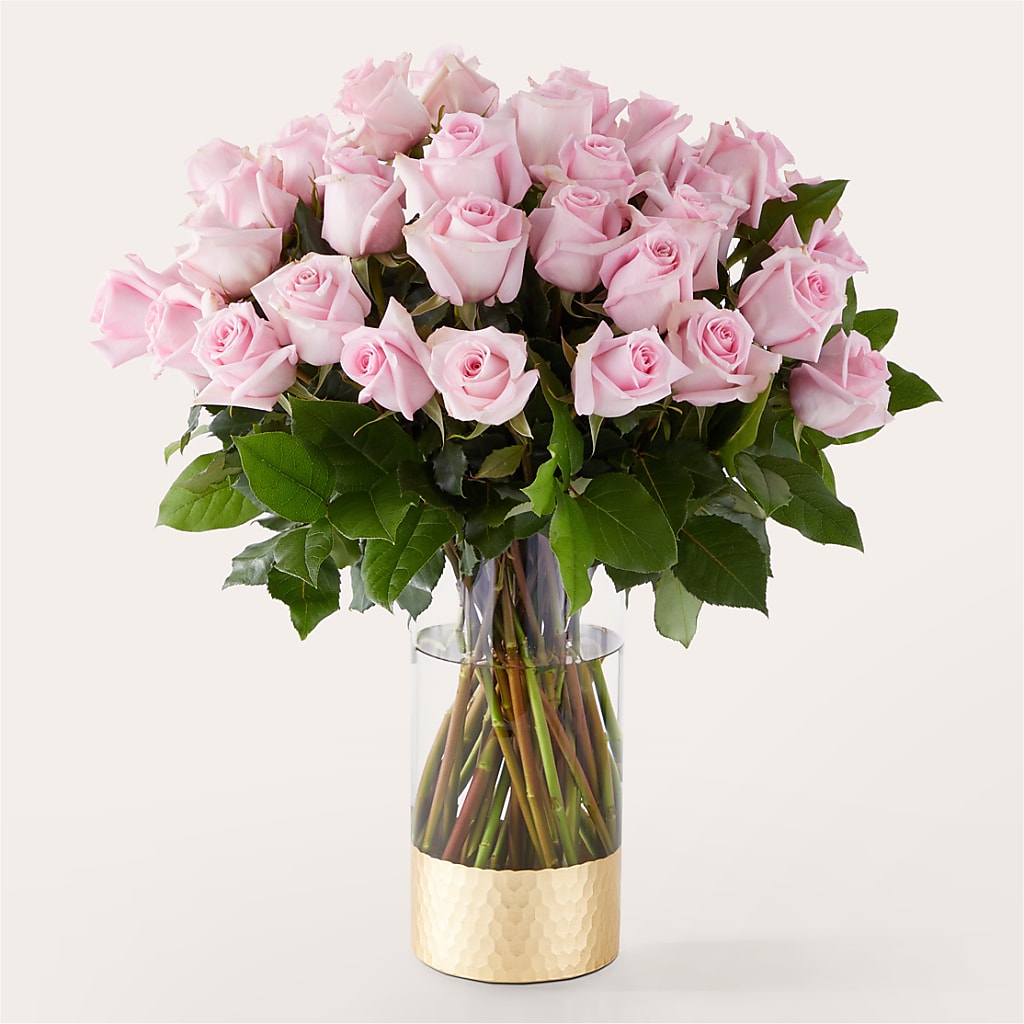 Picture Perfect Pink Rose Bouquet – De Voe Floral, Lena IL