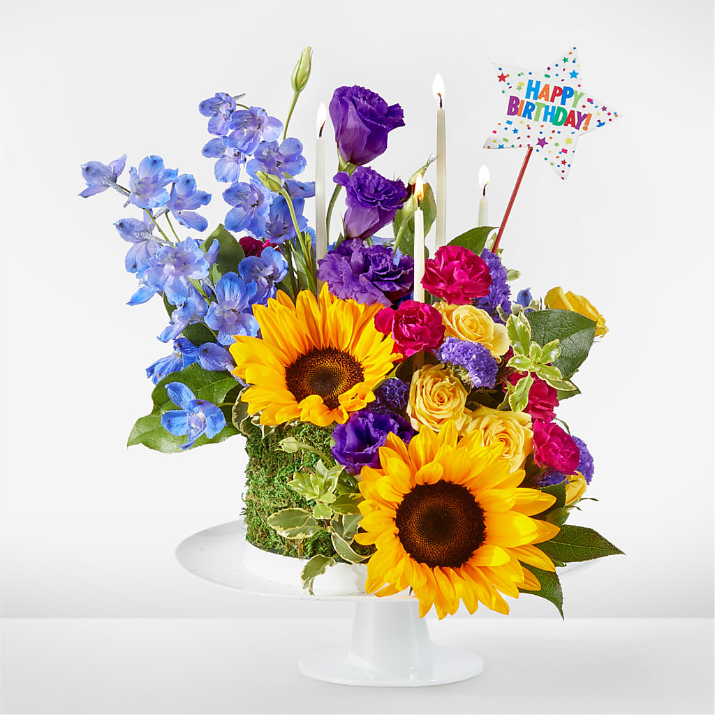 Star of the Day Floral Cake – De Voe Floral, Lena IL