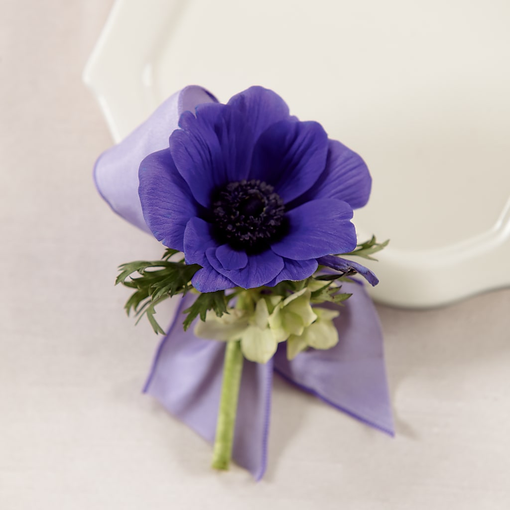 Purple Passion Boutonniere – De Voe Floral, Lena IL