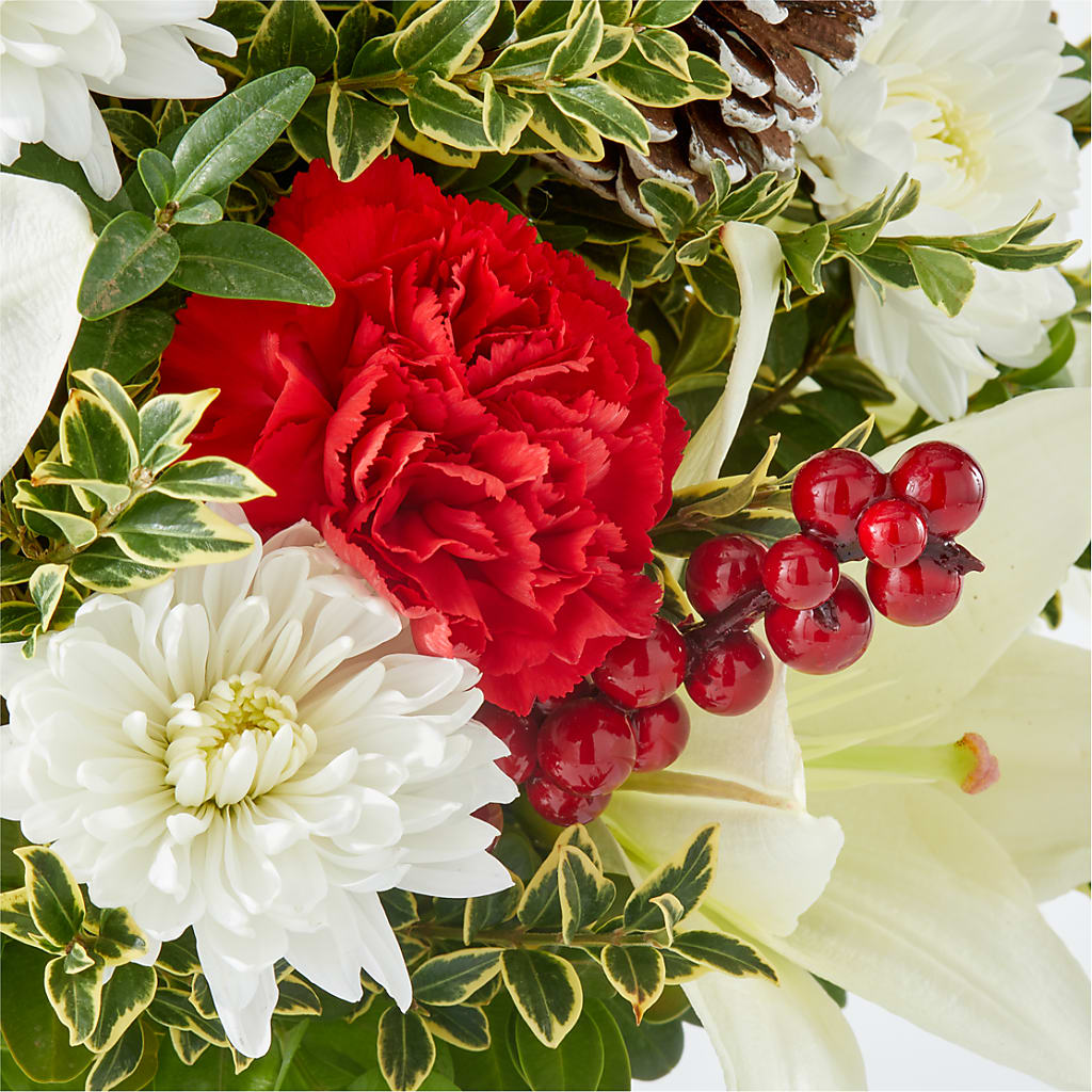 Festive Moments Tree –  De Voe Floral, Lena IL