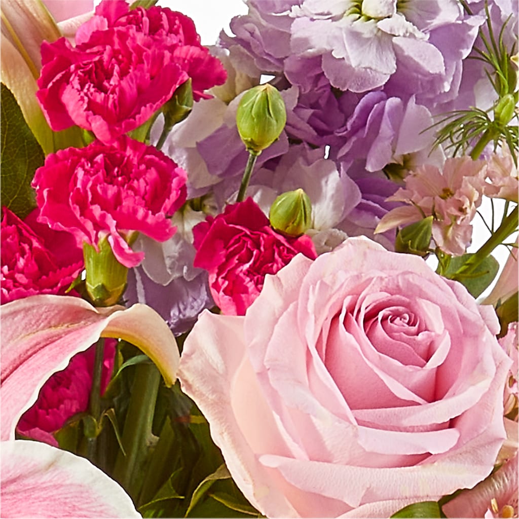 Mauvelous Bouquet –  De Voe Floral, Lena IL