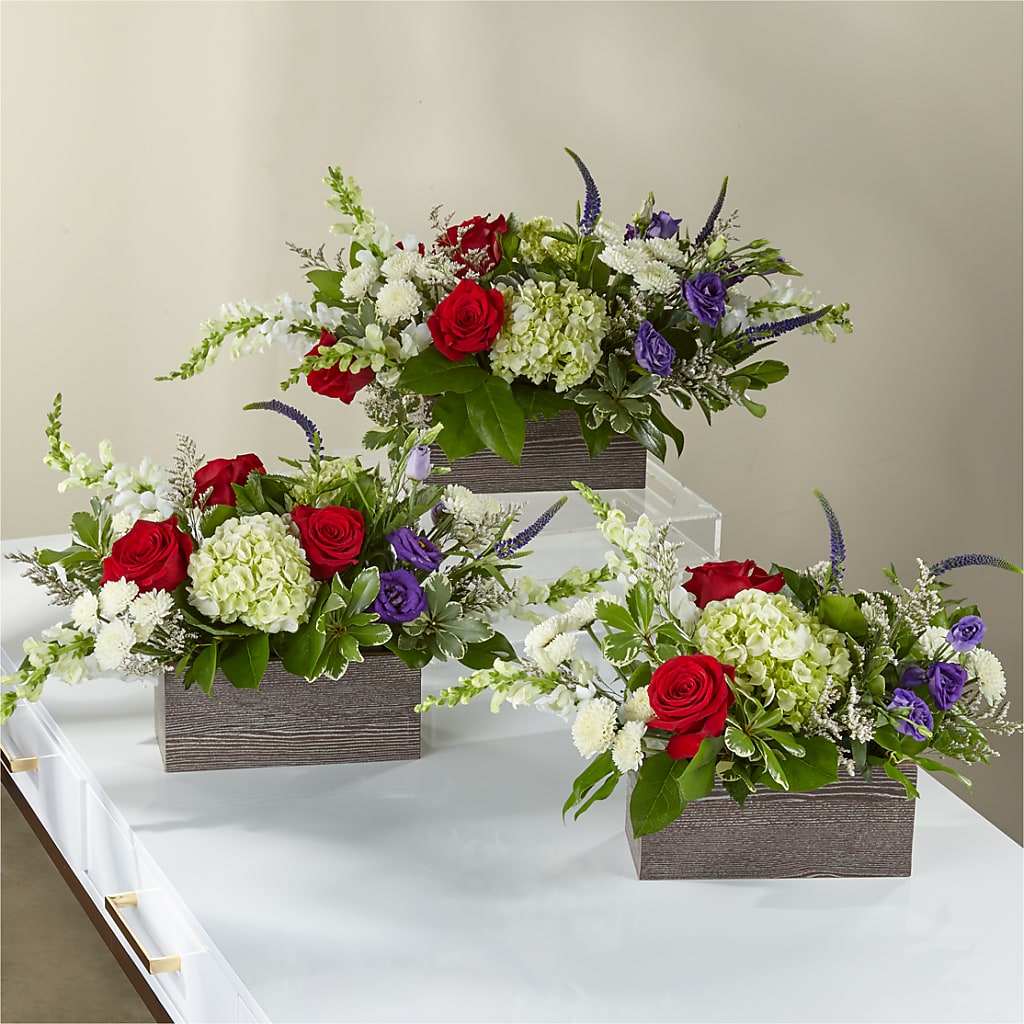 Sweet Magnolia Bouquet –  De Voe Floral, Lena IL