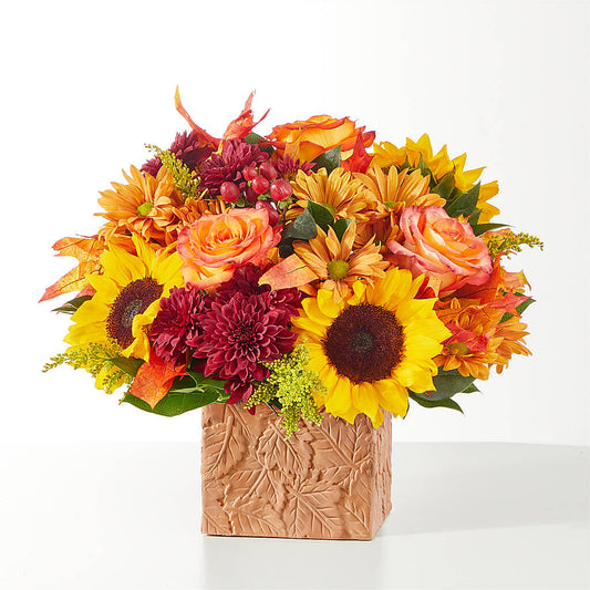 The Outdoors Bouquet –  De Voe Floral, Lena IL