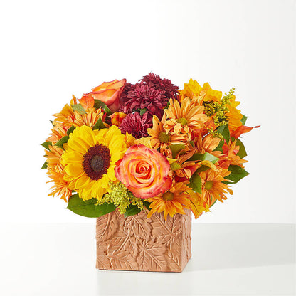 The Outdoors Bouquet –  De Voe Floral, Lena IL