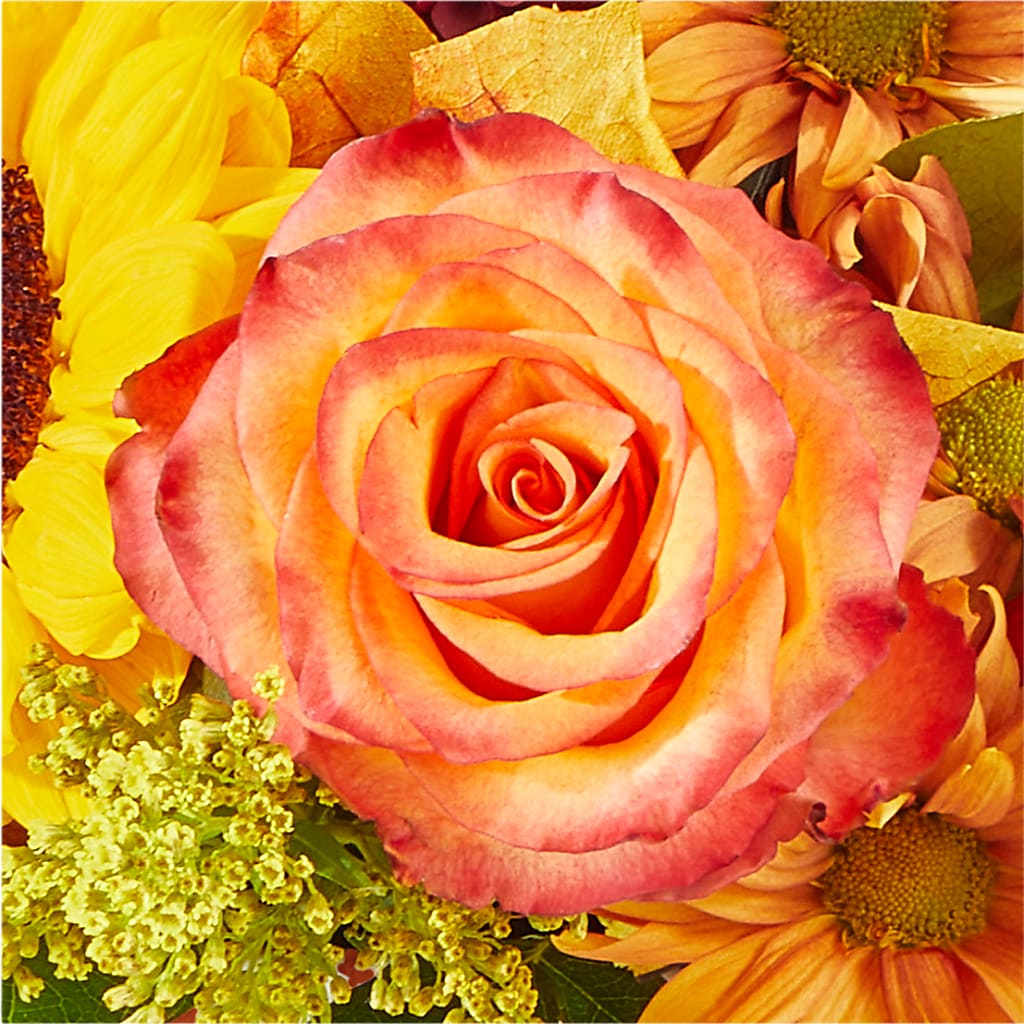 The Outdoors Bouquet –  De Voe Floral, Lena IL