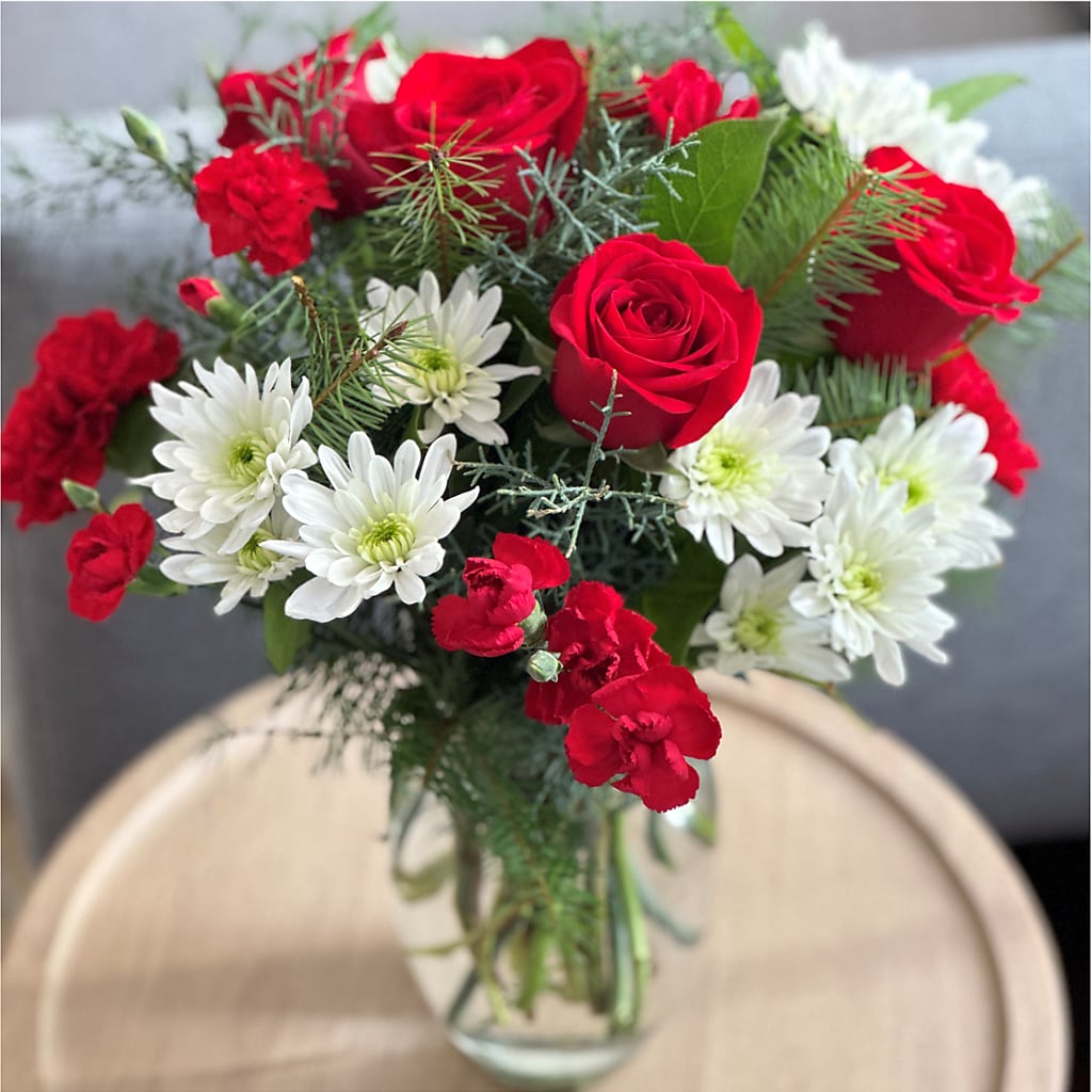 Seasonal Magic Bouquet –  De Voe Floral, Lena IL
