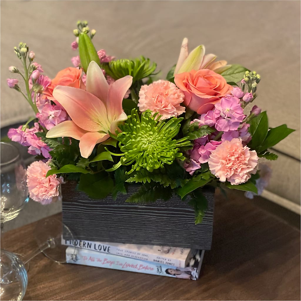 Beautiful Spirit Basket –  De Voe Floral, Lena IL