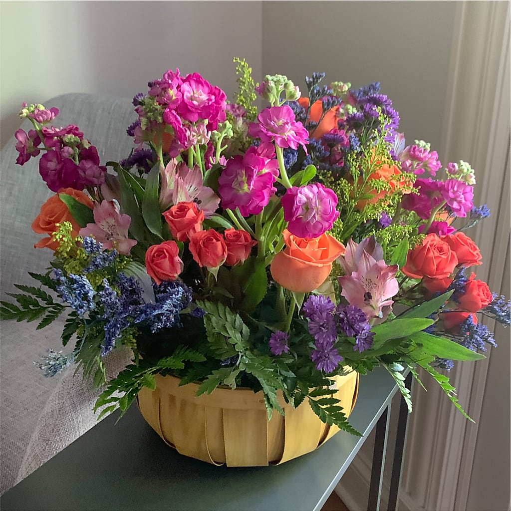 Garden of Life Basket –  De Voe Floral, Lena IL