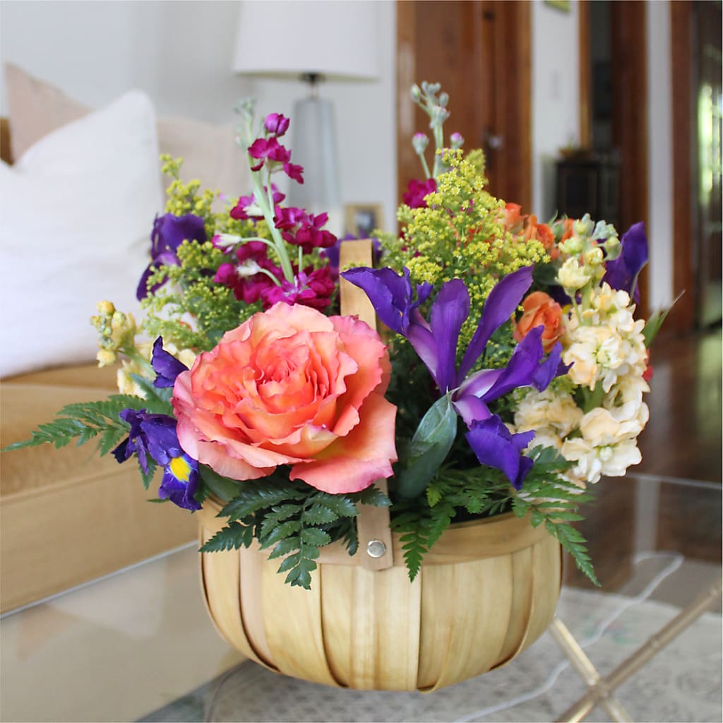 Garden of Life Basket –  De Voe Floral, Lena IL