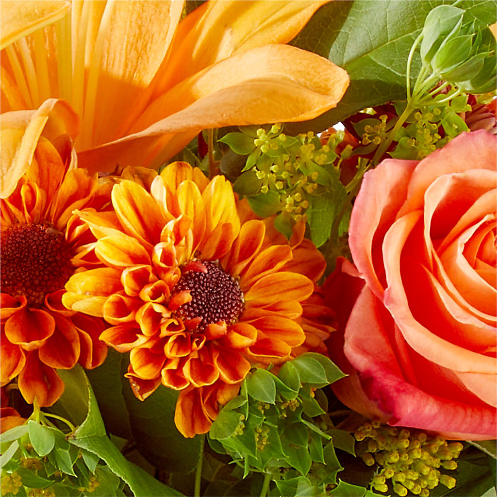 Honeycrisp Bouquet –  De Voe Floral, Lena IL