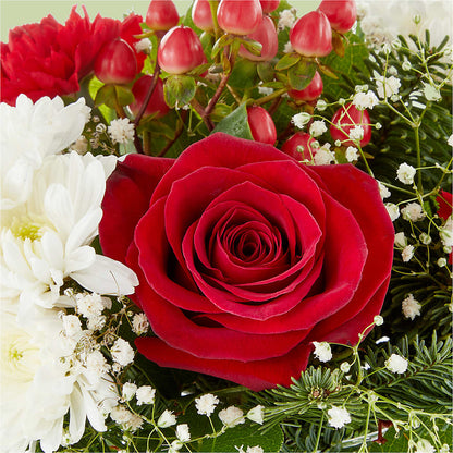 Chance of Flurries Bouquet –  De Voe Floral, Lena IL