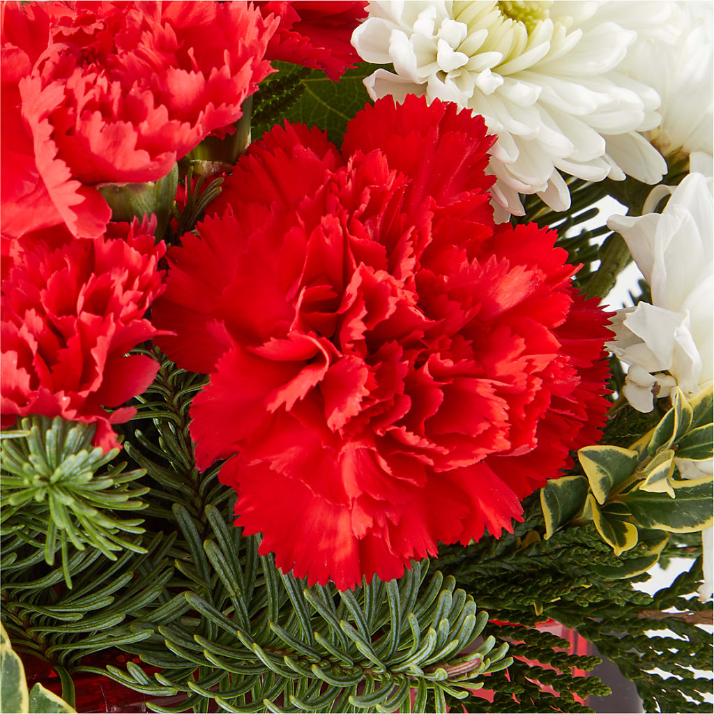Christmas Market Bouquet –  De Voe Floral, Lena IL