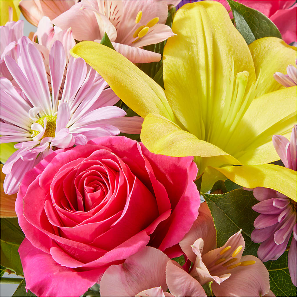 Sprinkles Bouquet –  De Voe Floral, Lena IL
