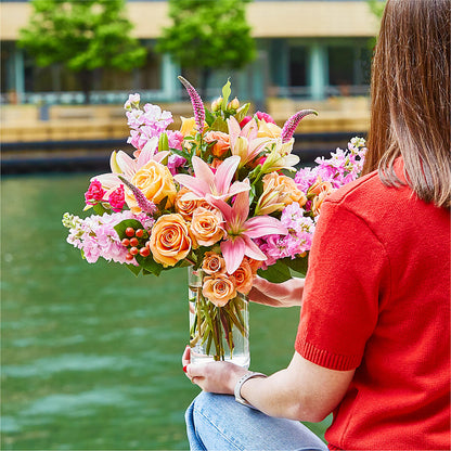 Bisous Bouquet –  De Voe Floral, Lena IL