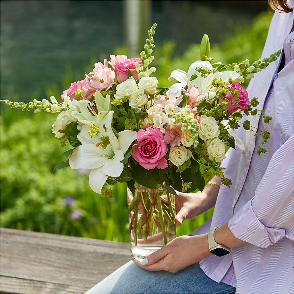 Fondly Bouquet –  De Voe Floral, Lena IL
