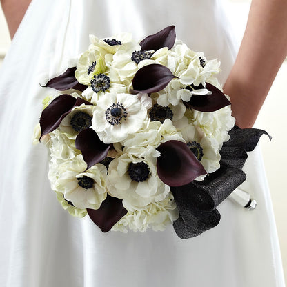 To Have and To Hold Bouquet –  De Voe Floral, Lena IL